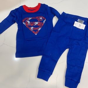 BNWT Baby Gap Superman pajamas 6-12mo